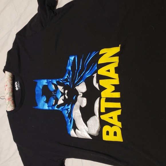 Batman T Shirt - Picture 2 of 5